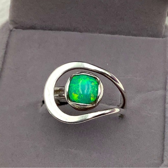 Sterling Silver Fire Opal Ring Size 8 - Picture 1 of 4